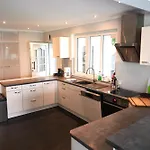 Berlin Bound Retreat 3 Bedrooms 펜션 텔토브