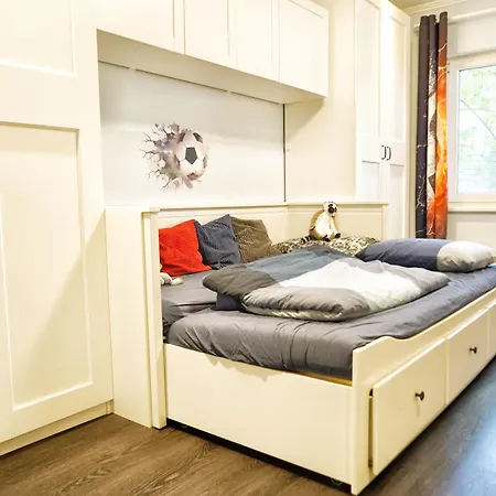 Berlin Bound Retreat 3 Bedrooms * Teltow