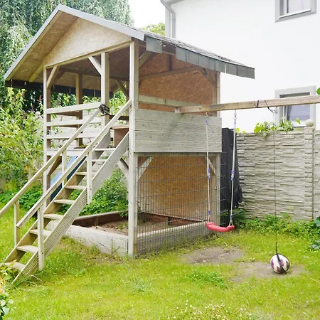 Berlin Bound Retreat 3 Bedrooms *