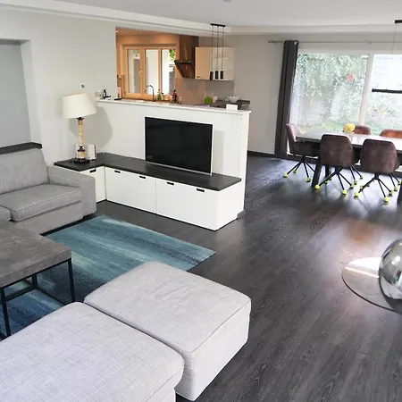 Berlin Bound Retreat 3 Bedrooms Ferienhaus