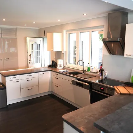 Berlin Bound Retreat 3 Bedrooms Dom wakacyjny Teltow